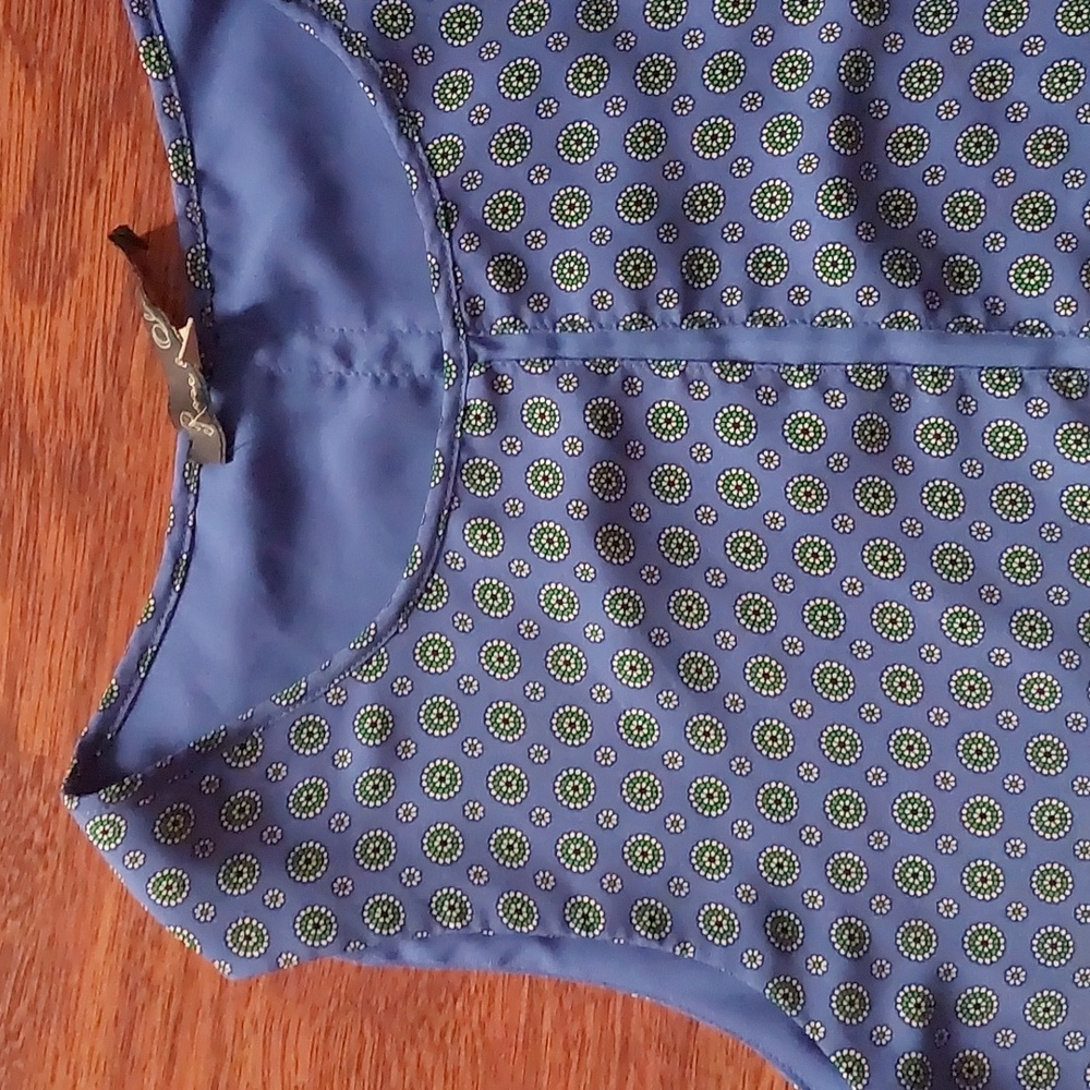 Sleeveless blouse